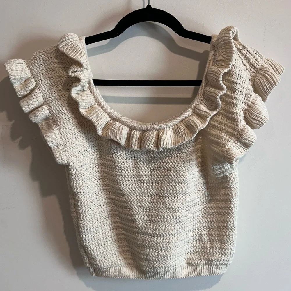 H&M Knit Ruffle Top - Picture 4 of 4